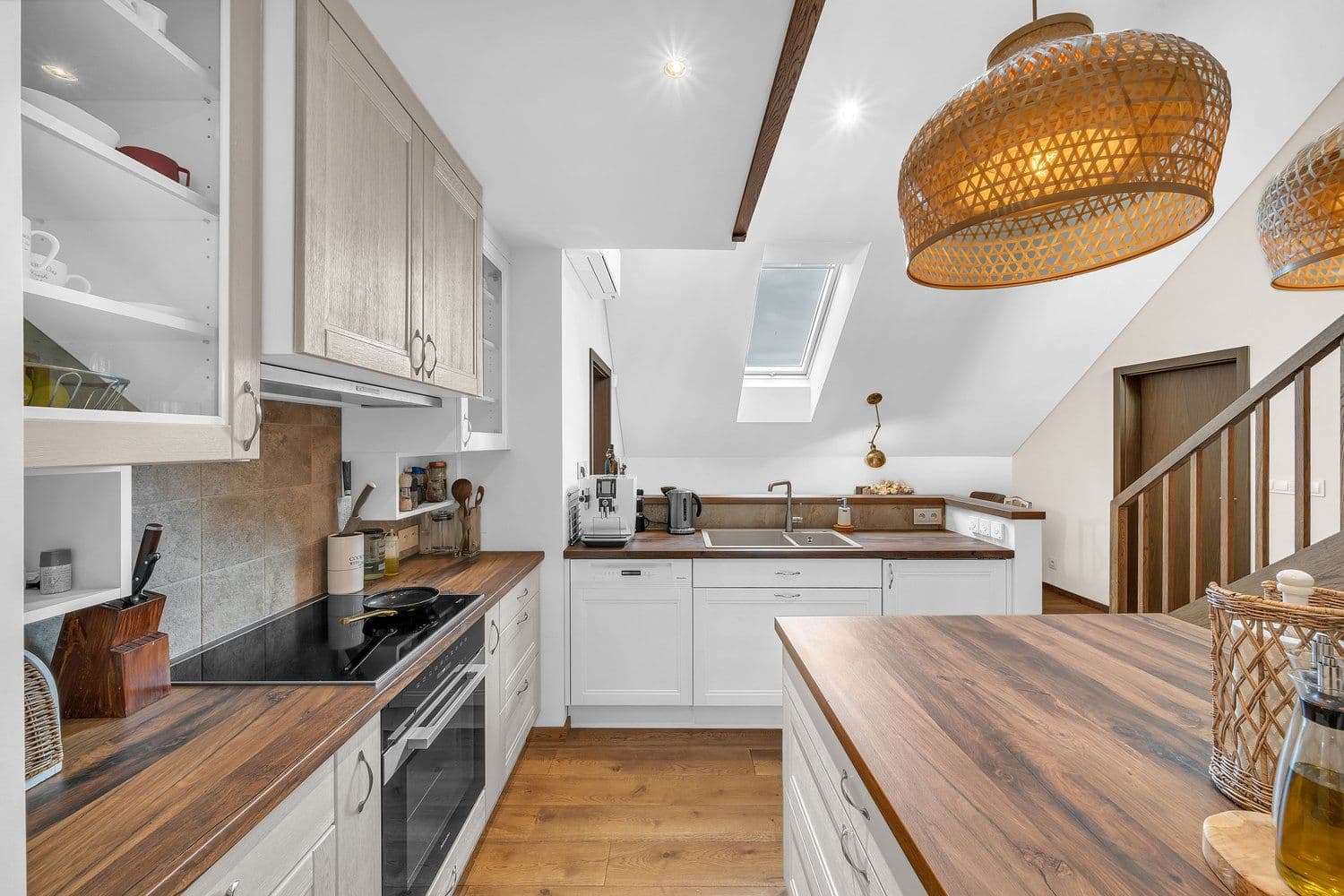 Pronájem bytu  30 m², Grafická, Praha, Praha