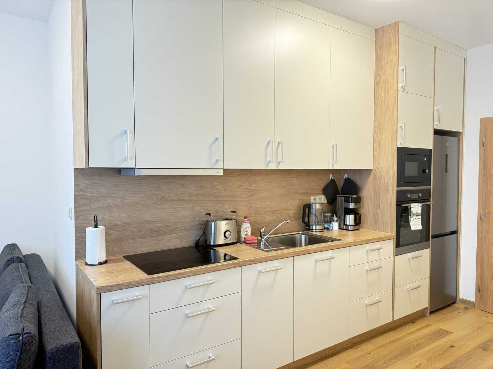 Pronájem bytu  43 m², Zbraslavská, Praha, Praha