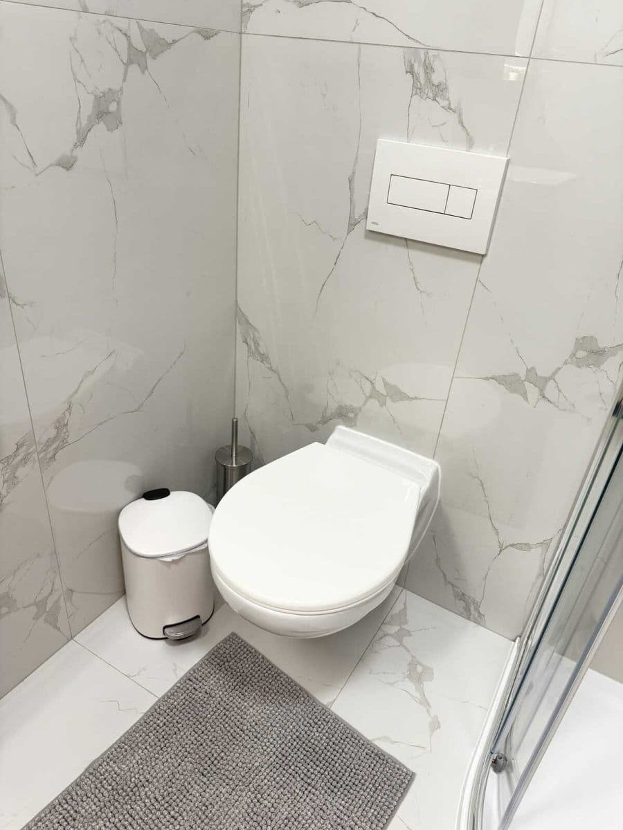 Pronájem bytu  43 m², Zbraslavská, Praha, Praha