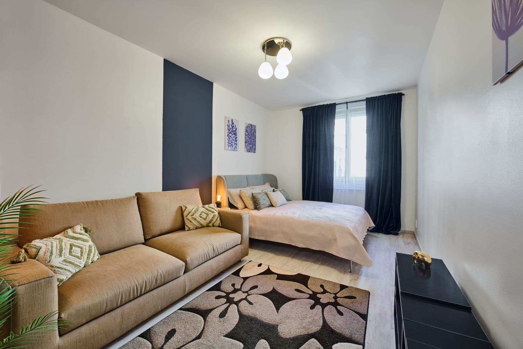 Pronájem bytu  30 m², Mostecká, Praha, Praha