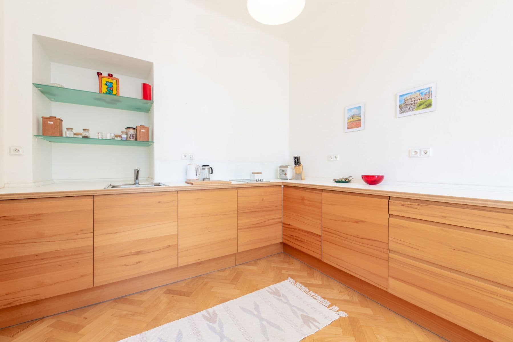 Pronájem bytu  65 m², Kodaňská, Praha, Praha