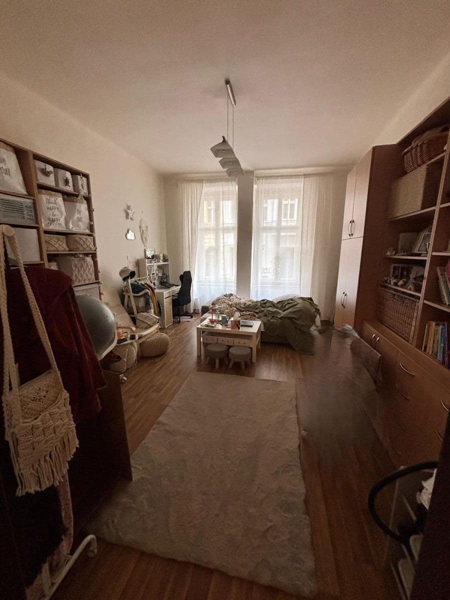 Pronájem bytu  43 m², Lublaňská, Praha, Praha