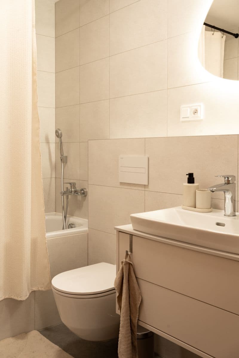 Pronájem bytu  59 m², U Sluncové, Praha, Praha