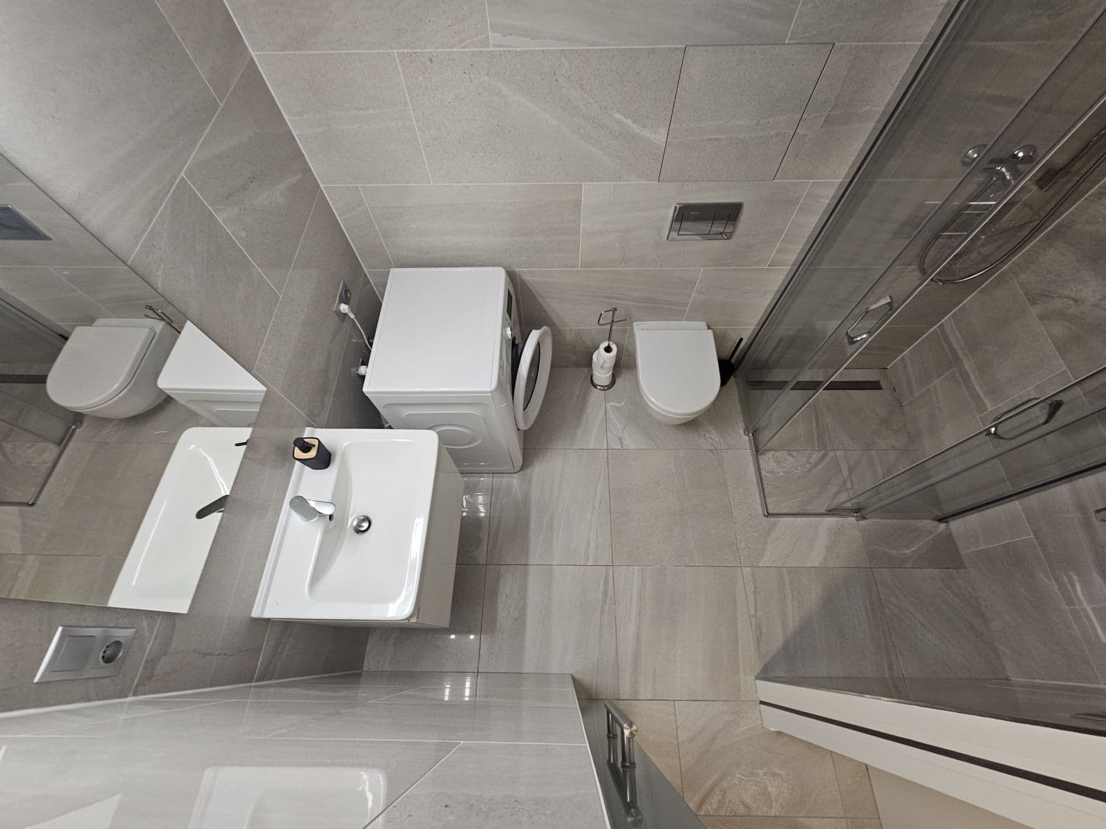 Pronájem bytu  38 m², Kurta Konráda, Praha, Praha