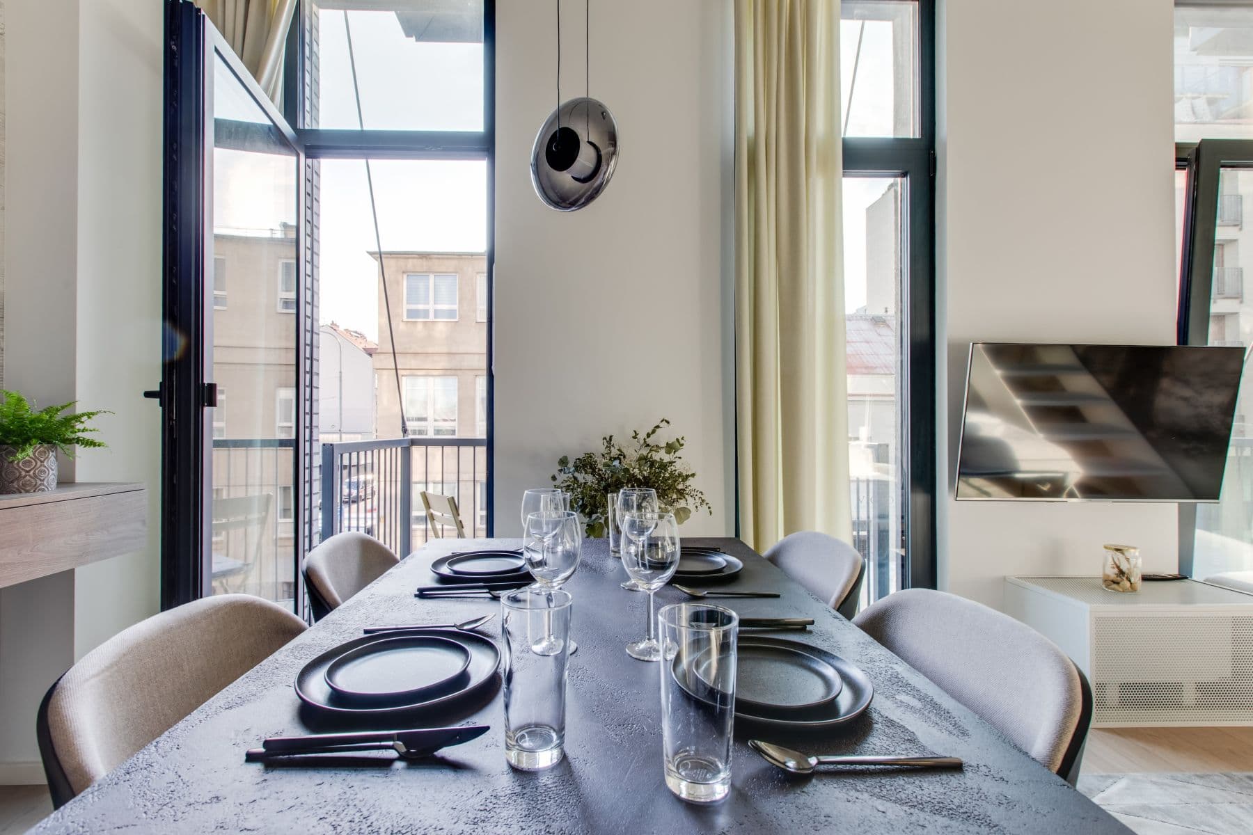 Pronájem bytu  60 m², Tusarova, Praha, Praha