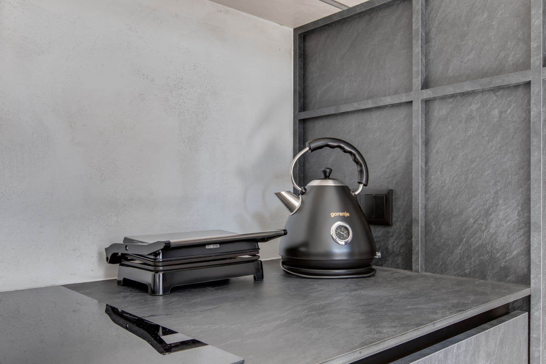 Pronájem bytu  60 m², Tusarova, Praha, Praha