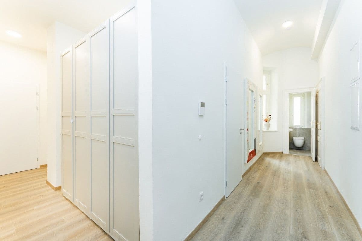 Pronájem bytu  91 m², Václavské náměstí, Praha, Praha