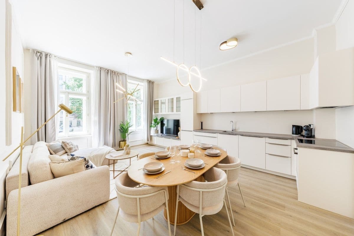 Pronájem bytu  75 m², Václavské náměstí, Praha, Praha