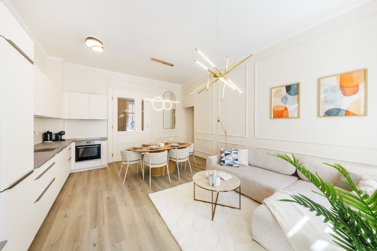 Pronájem bytu  75 m², Václavské náměstí, Praha, Praha