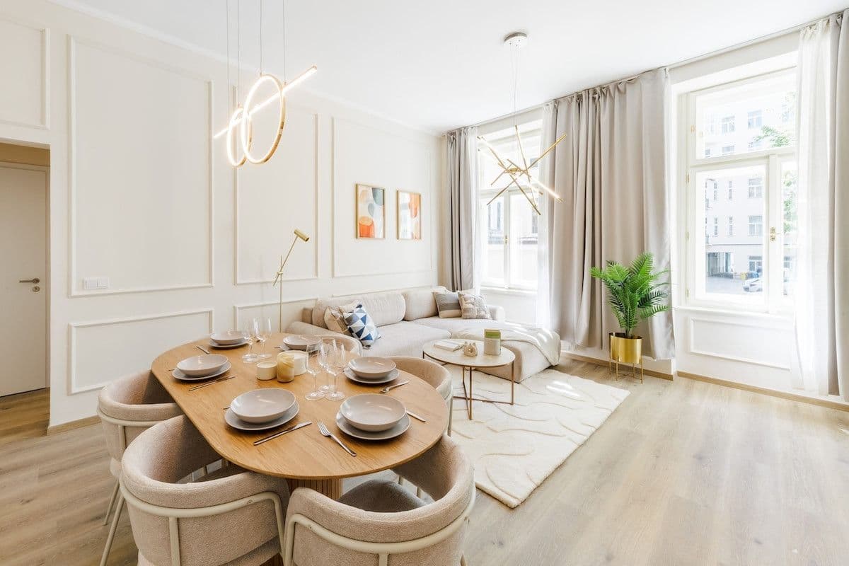 Pronájem bytu  75 m², Václavské náměstí, Praha, Praha