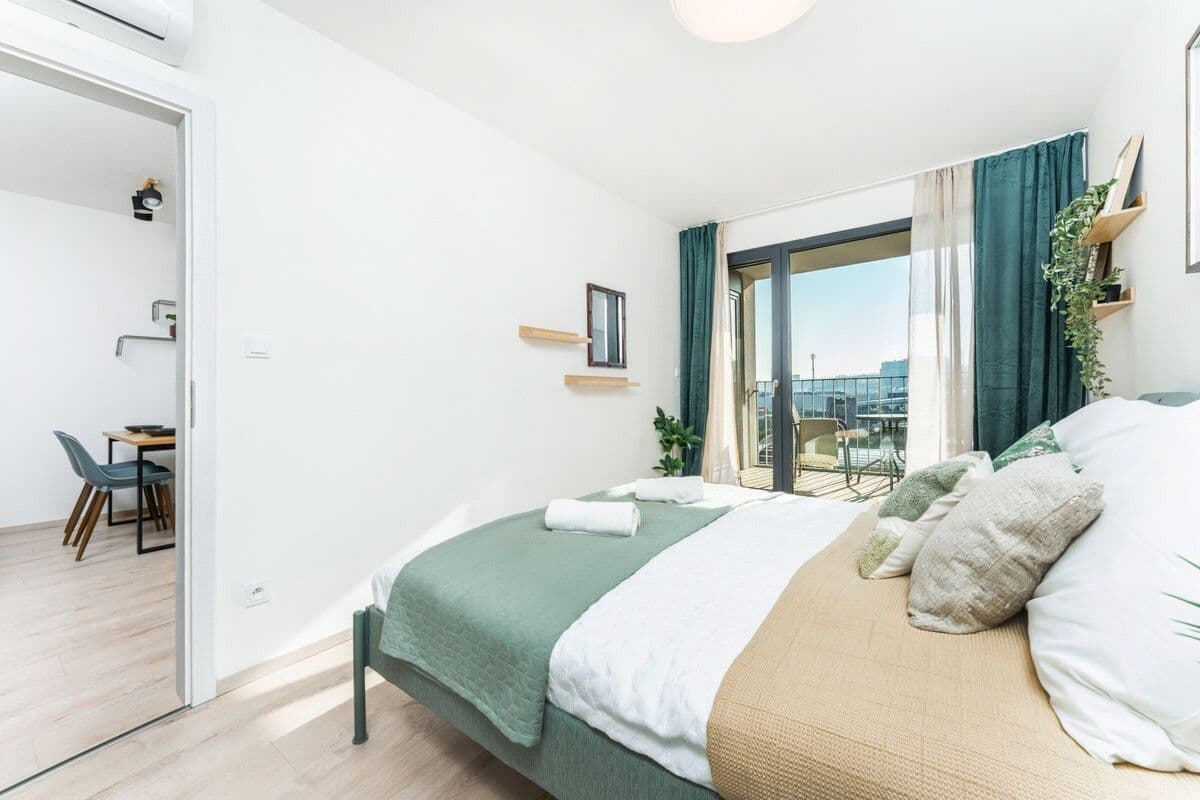 Pronájem bytu  59 m², Ocelářská, Praha, Praha