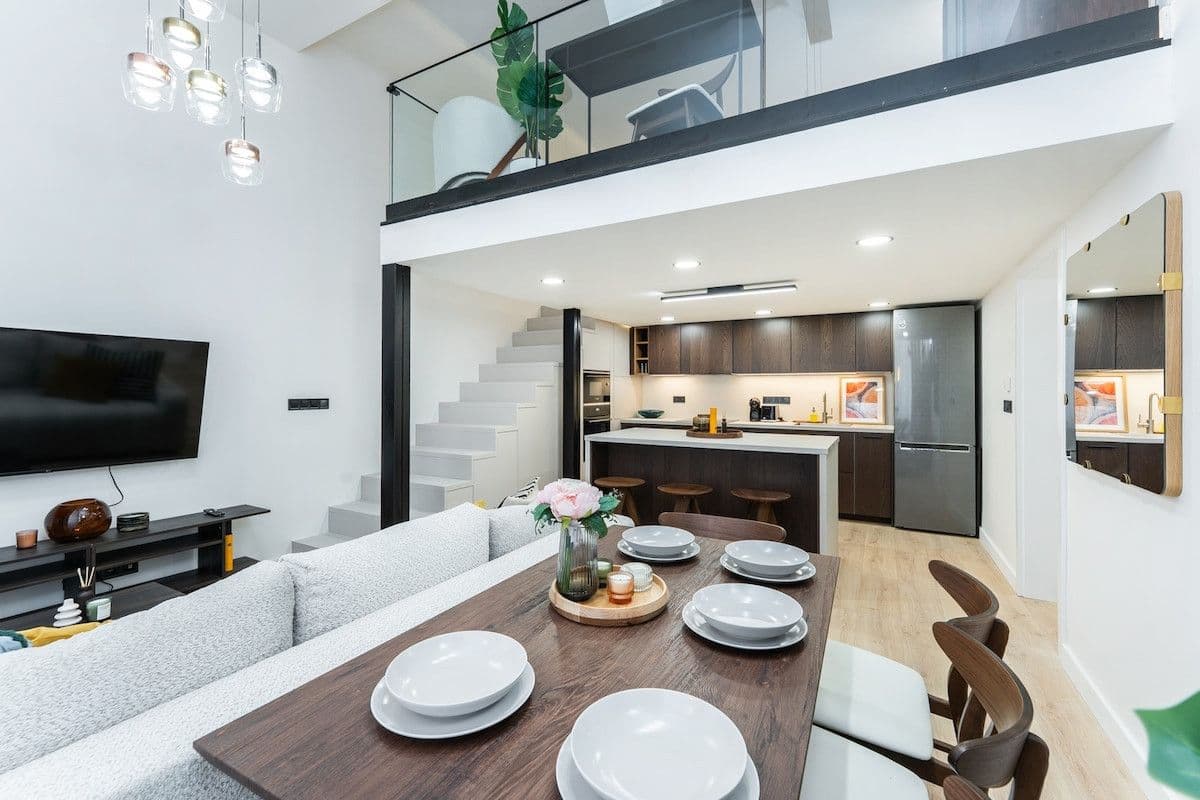 Pronájem bytu  80 m², U Půjčovny, Praha, Praha