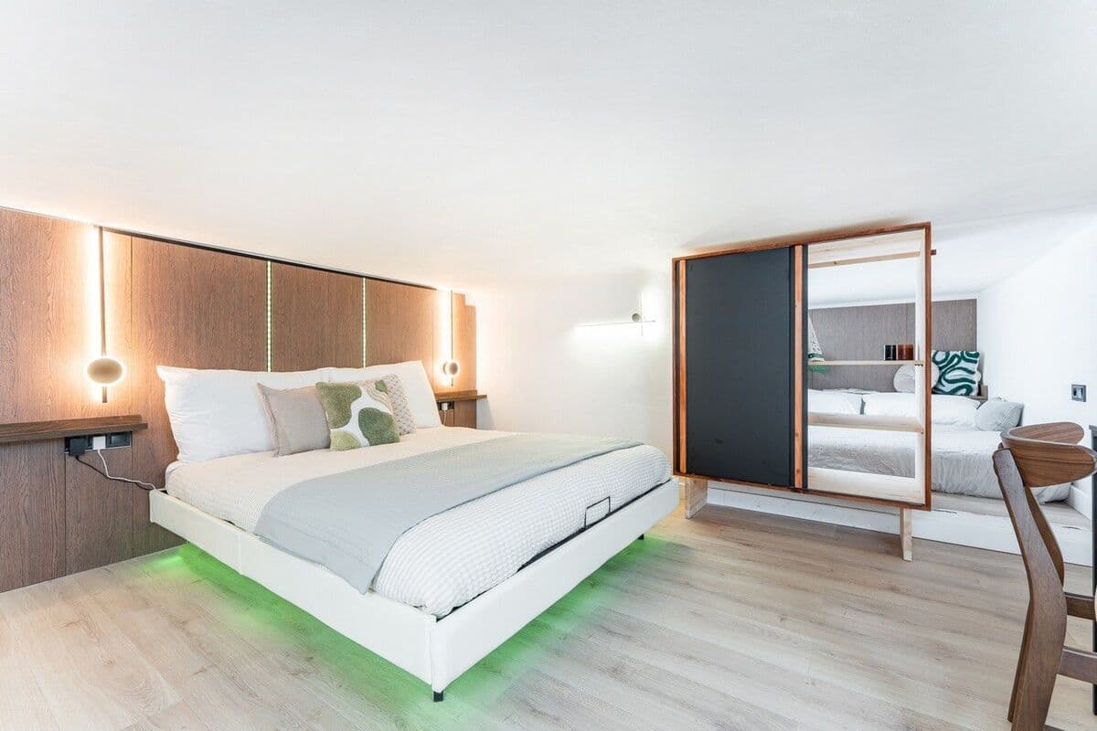 Pronájem bytu  80 m², U Půjčovny, Praha, Praha