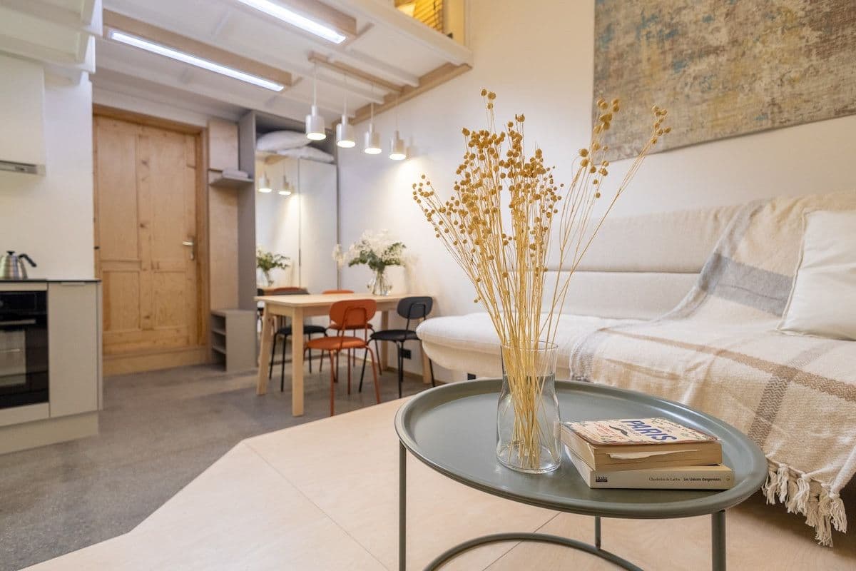 Pronájem bytu  18 m², Svornosti, Praha, Praha