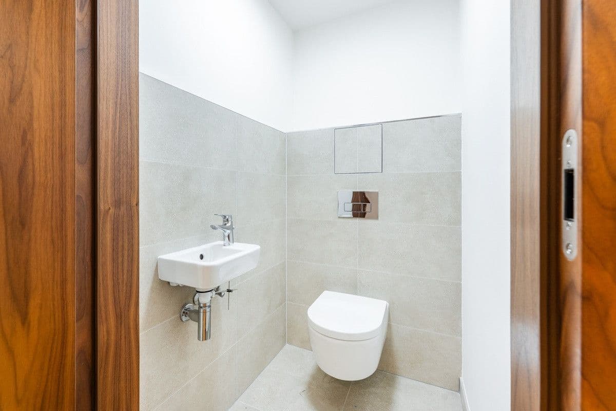 Pronájem bytu  90 m², Šiklové, Praha, Praha