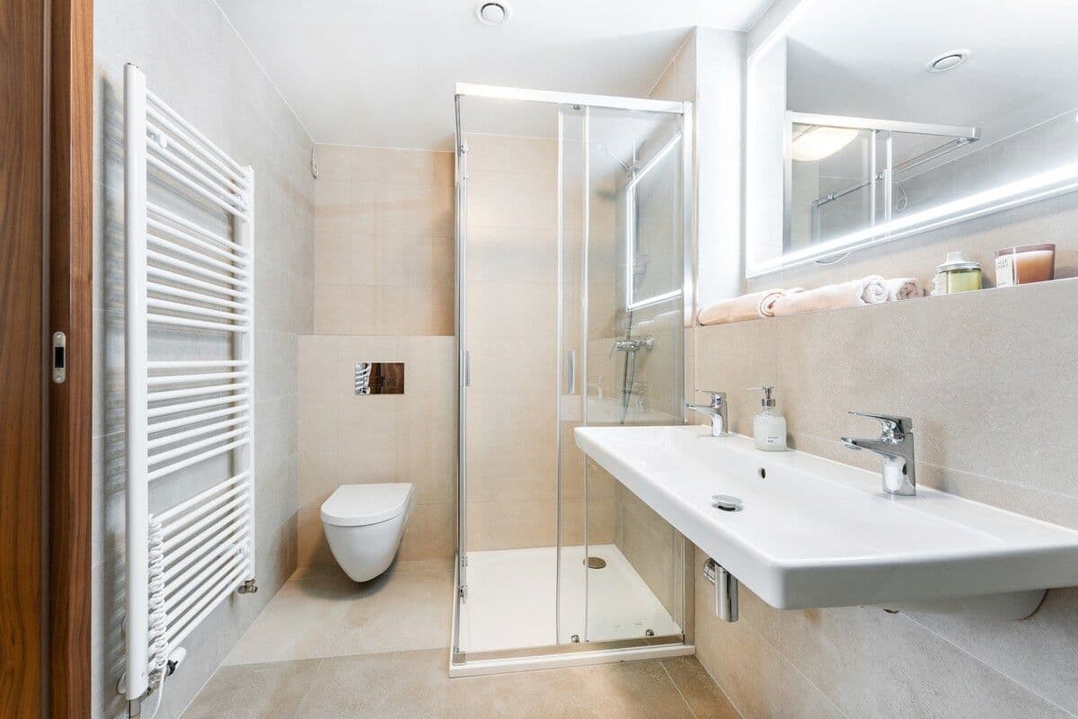 Pronájem bytu  90 m², Šiklové, Praha, Praha