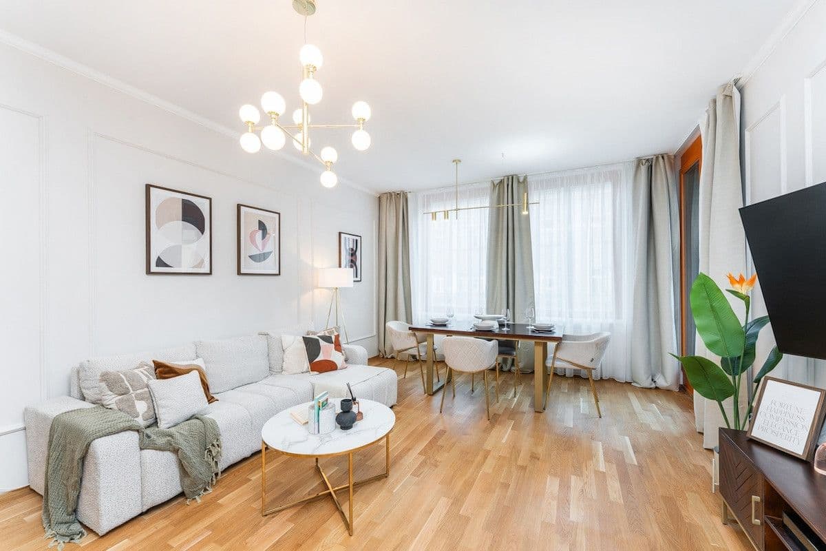 Pronájem bytu  90 m², Šiklové, Praha, Praha