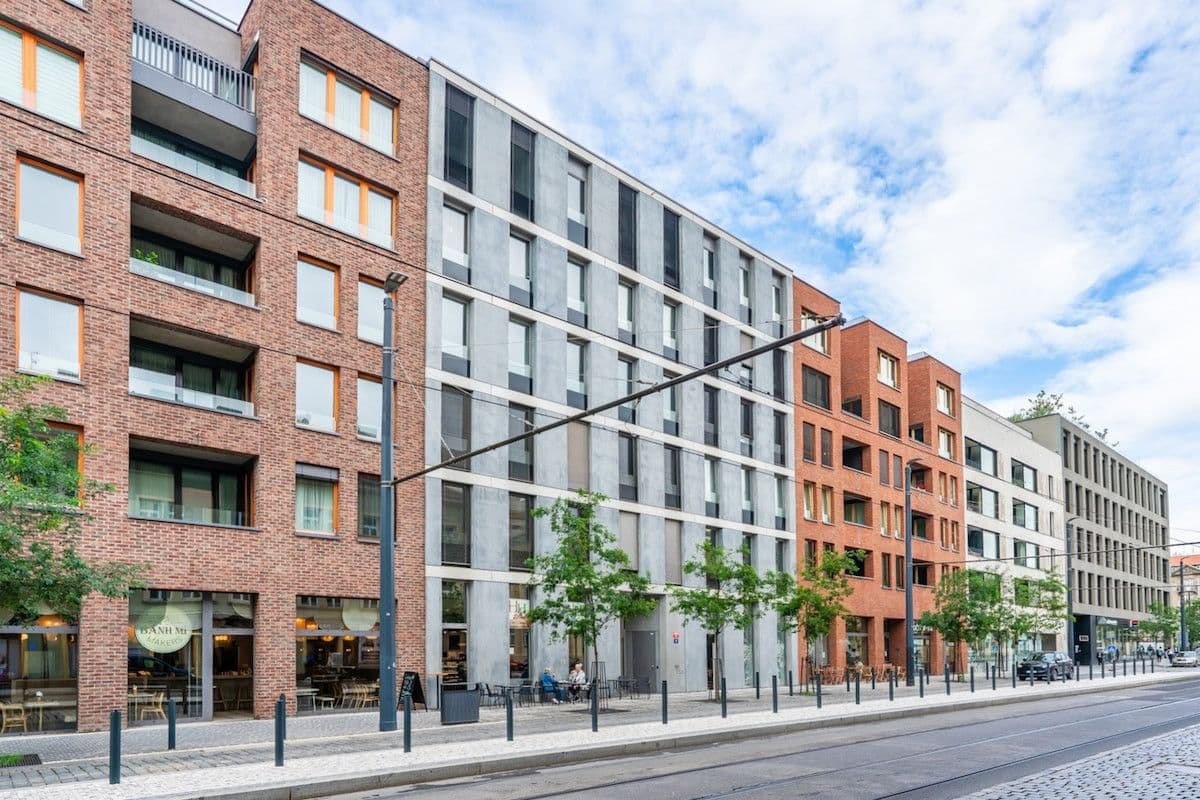 Pronájem bytu  53 m², Nádražní, Praha, Praha