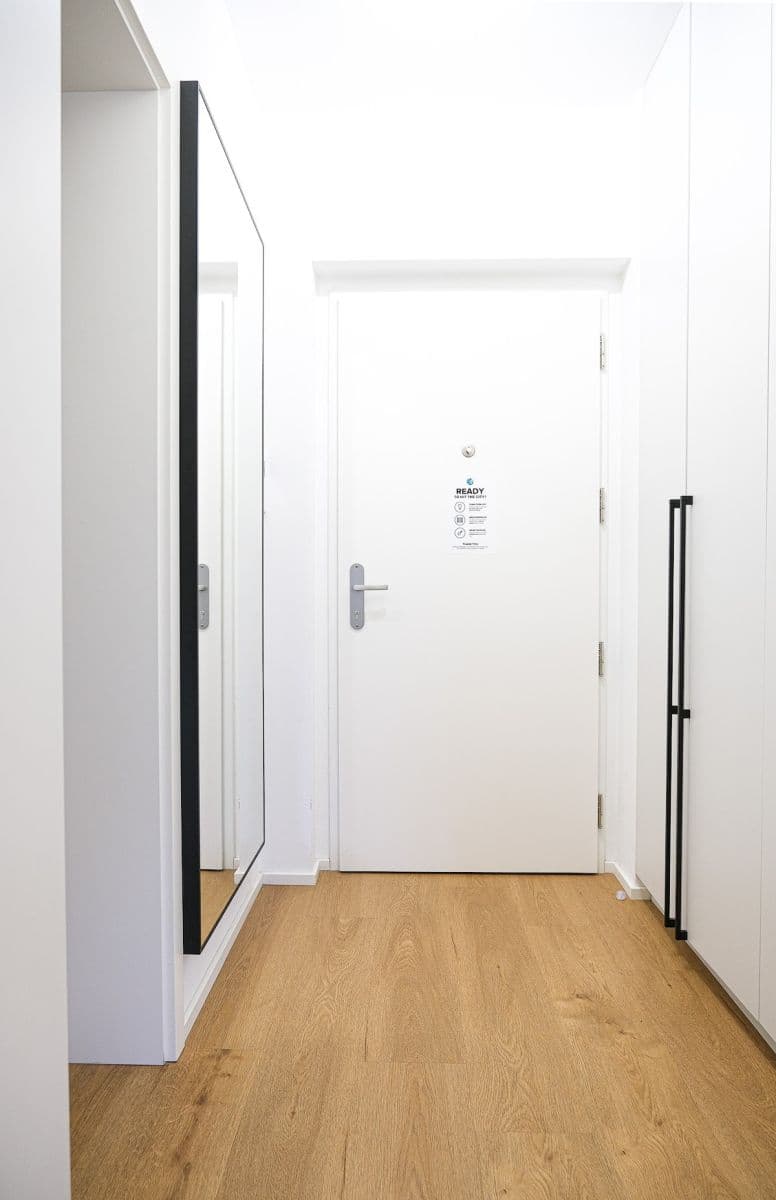 Pronájem bytu  45 m², Michelská d, Praha, Praha