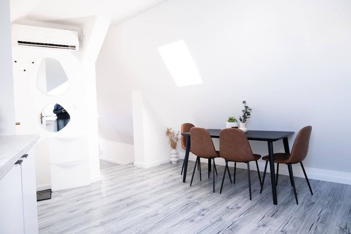 Pronájem bytu  38 m², Školská, Praha, Praha