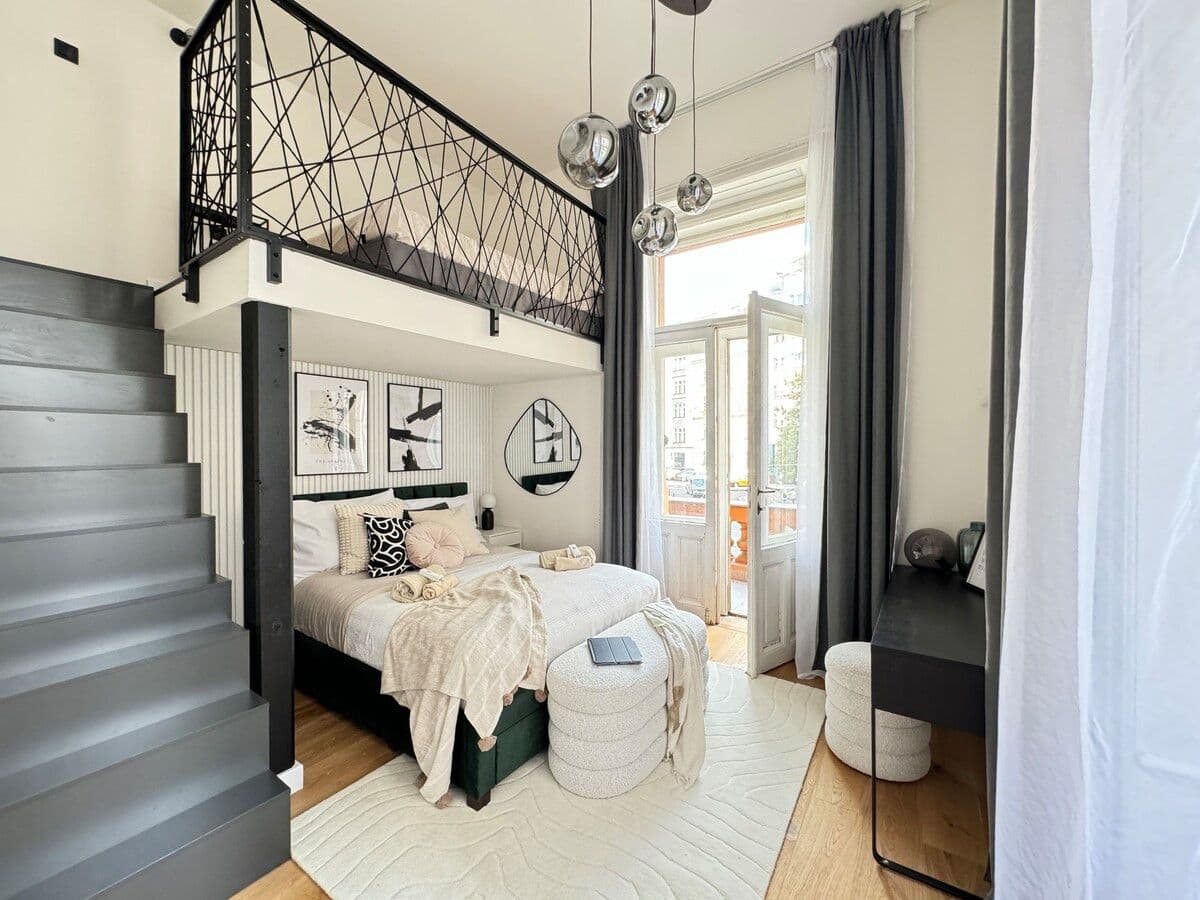 Pronájem bytu  50 m², Křemencova, Praha, Praha