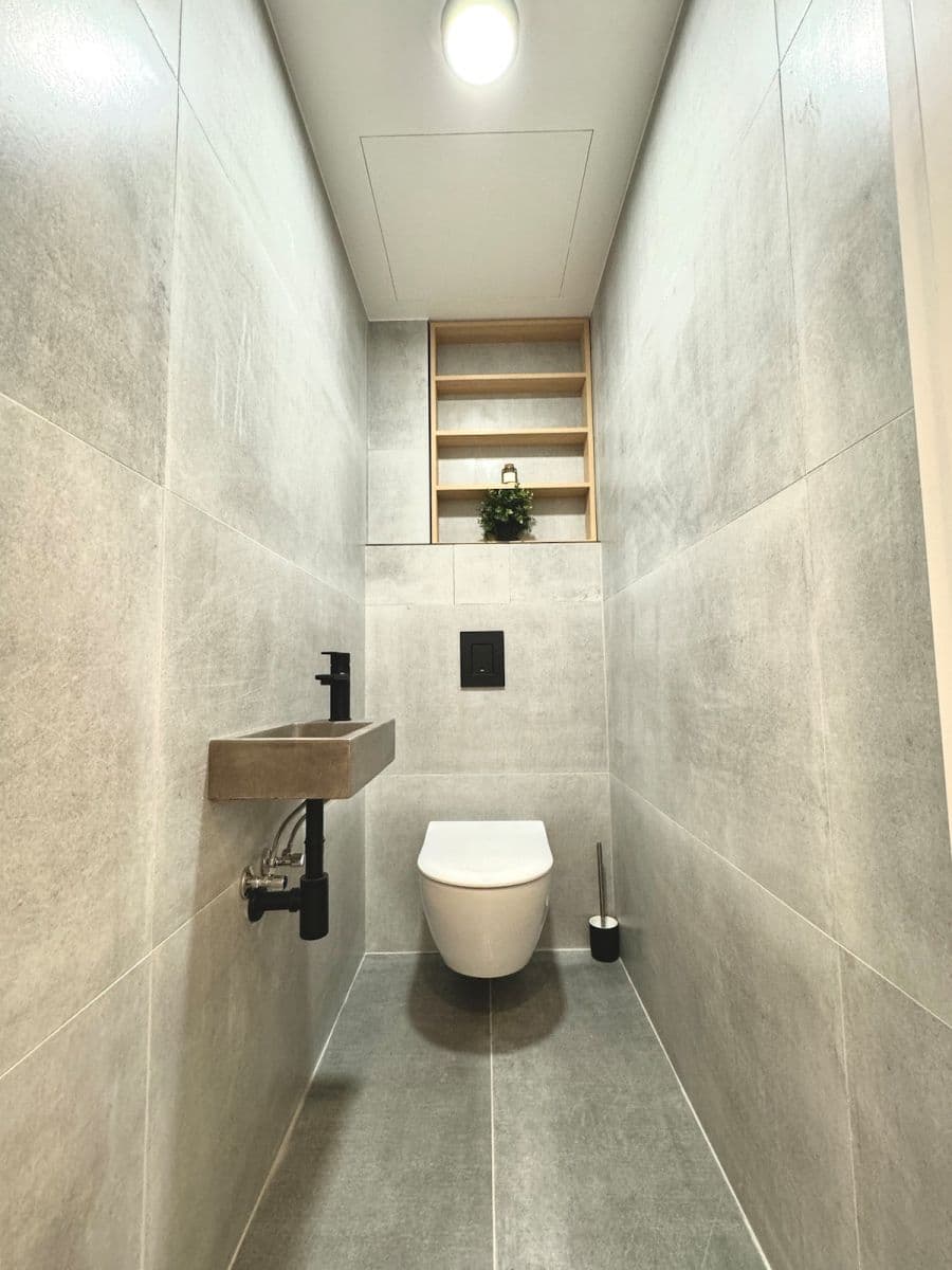 Pronájem bytu  50 m², Křemencova, Praha, Praha