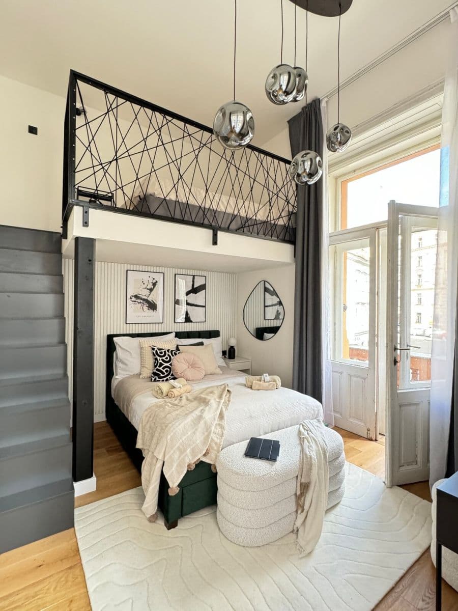 Pronájem bytu  50 m², Křemencova, Praha, Praha