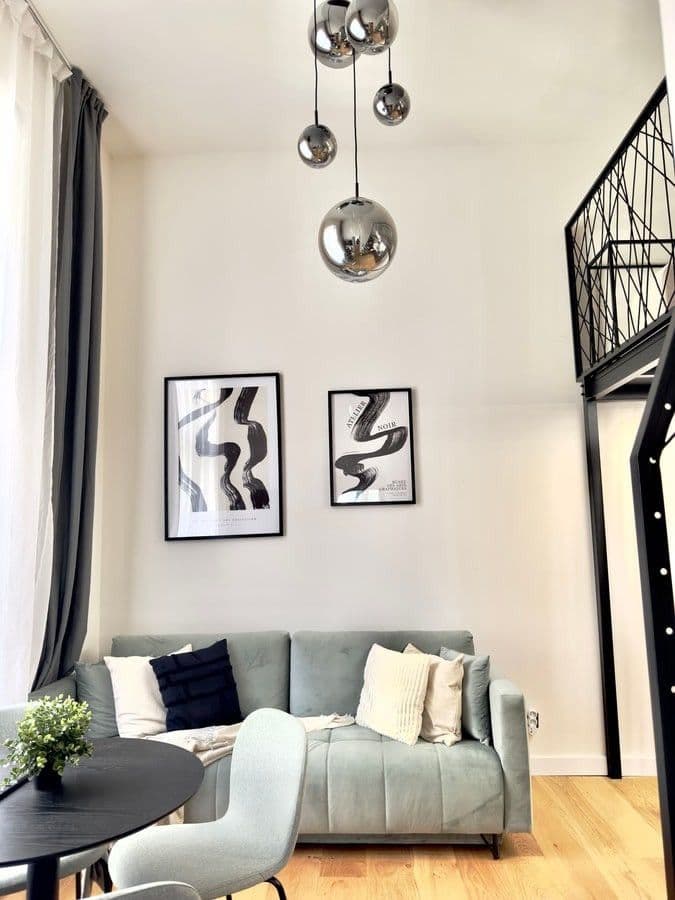 Pronájem bytu  50 m², Křemencova, Praha, Praha