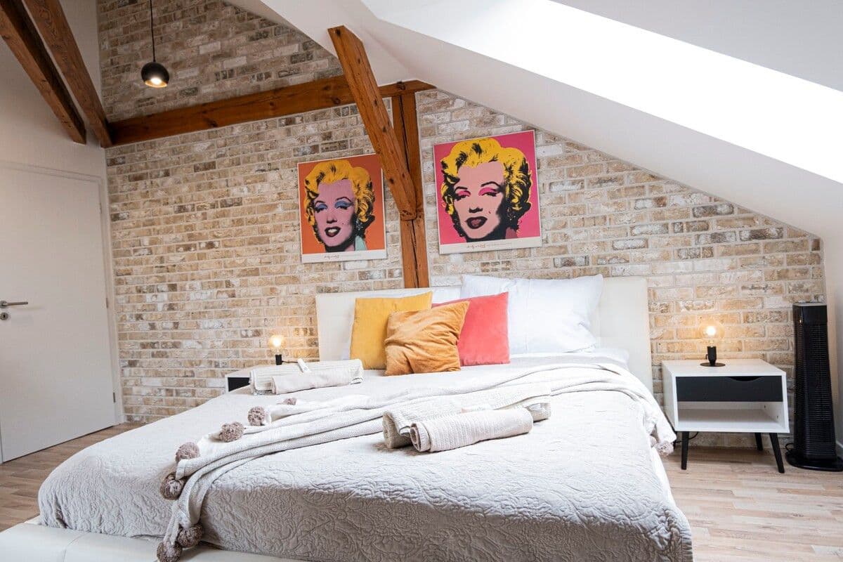 Pronájem bytu  100 m², Opletalova, Praha, Praha