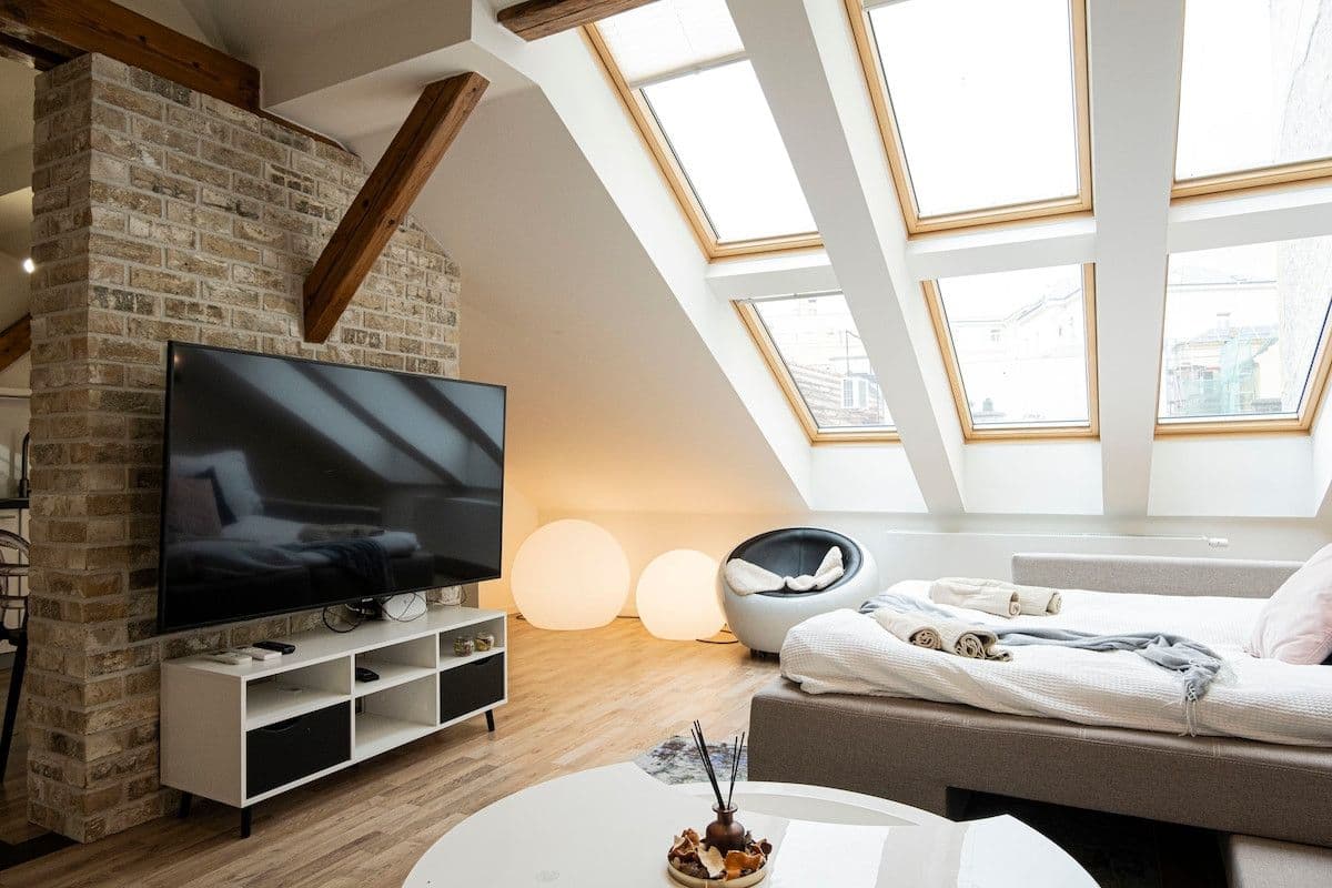 Pronájem bytu  100 m², Opletalova, Praha, Praha