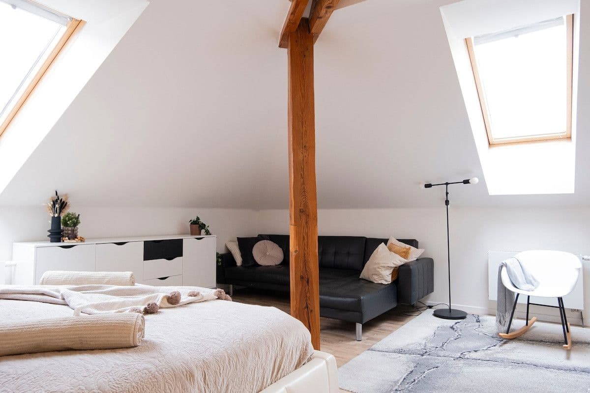 Pronájem bytu  100 m², Opletalova, Praha, Praha