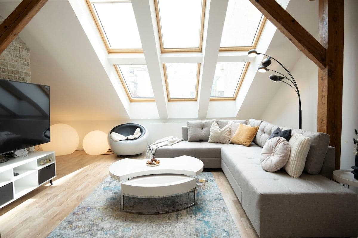 Pronájem bytu  100 m², Opletalova, Praha, Praha