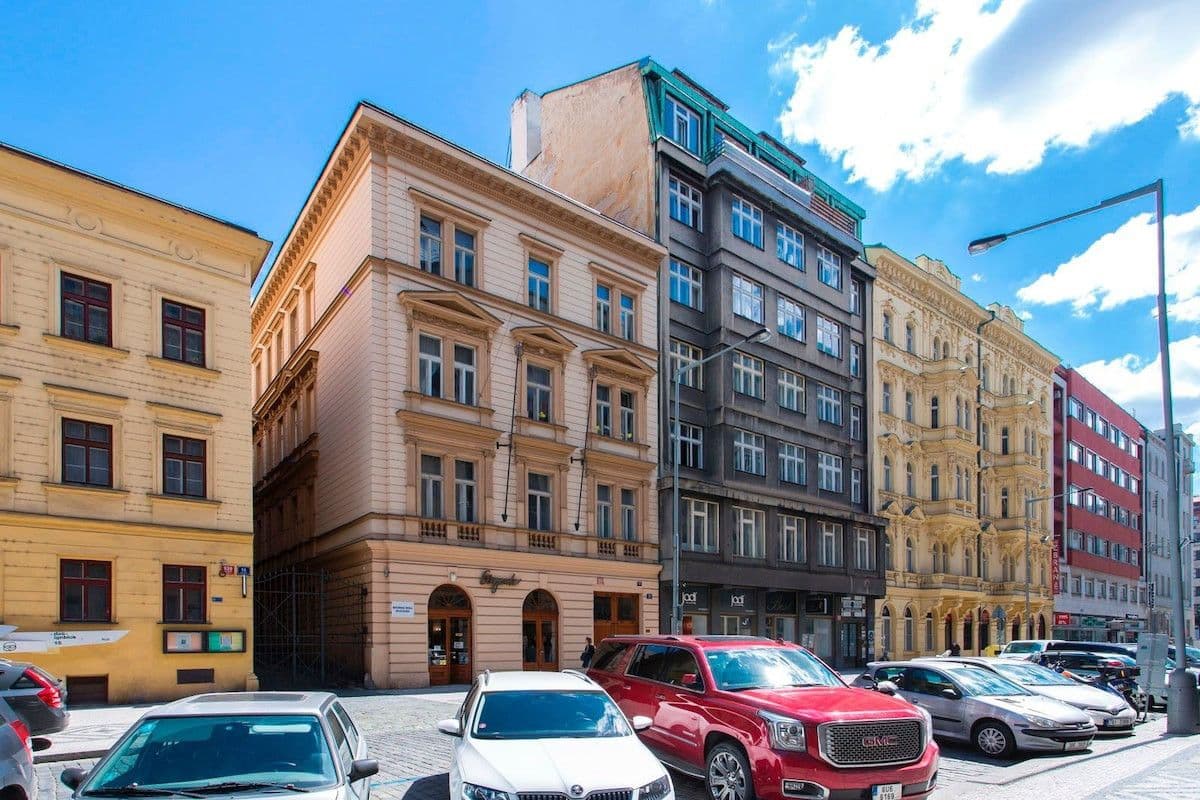 Pronájem bytu  100 m², Opletalova, Praha, Praha