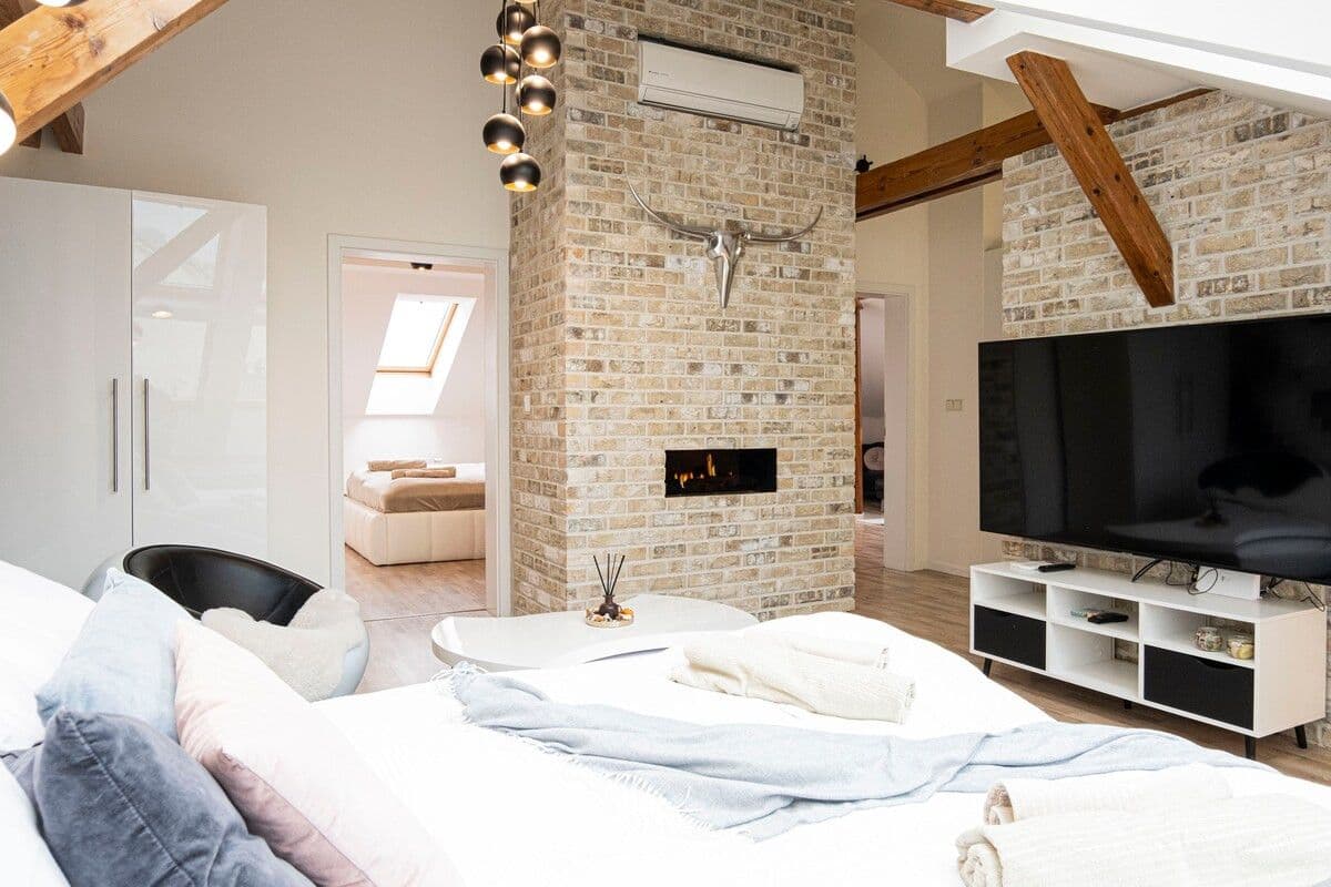 Pronájem bytu  100 m², Opletalova, Praha, Praha