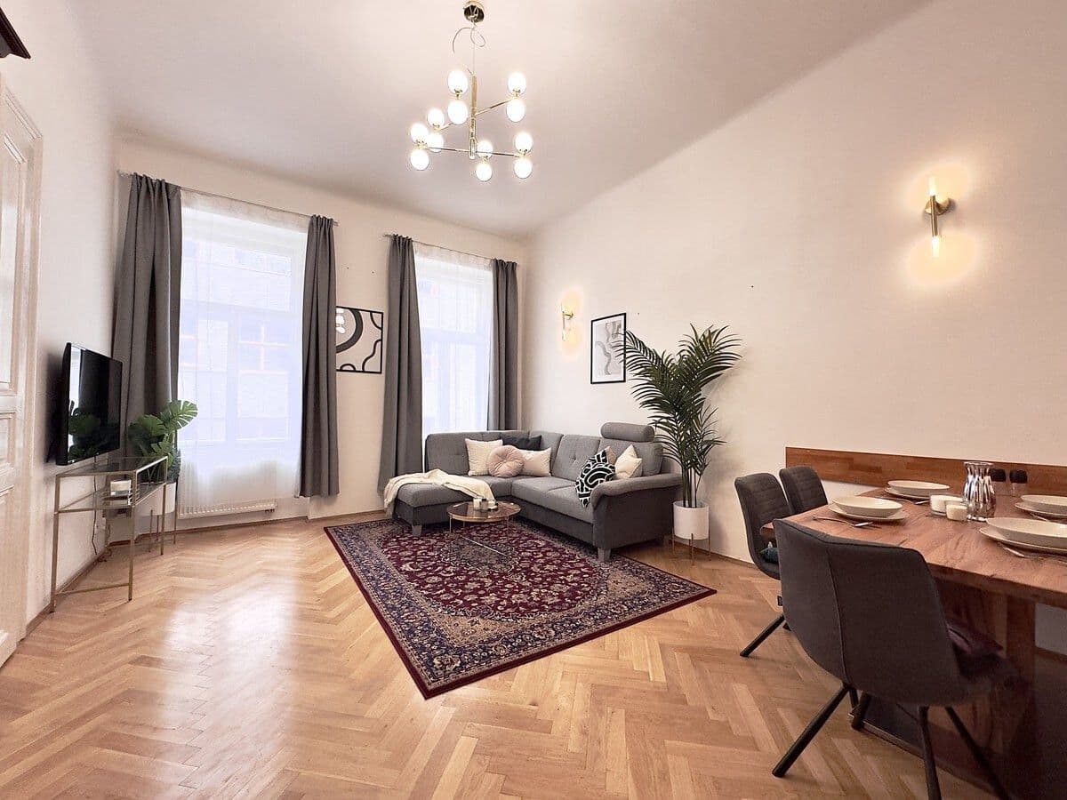 Pronájem bytu  70 m², Vinohradská, Praha, Praha