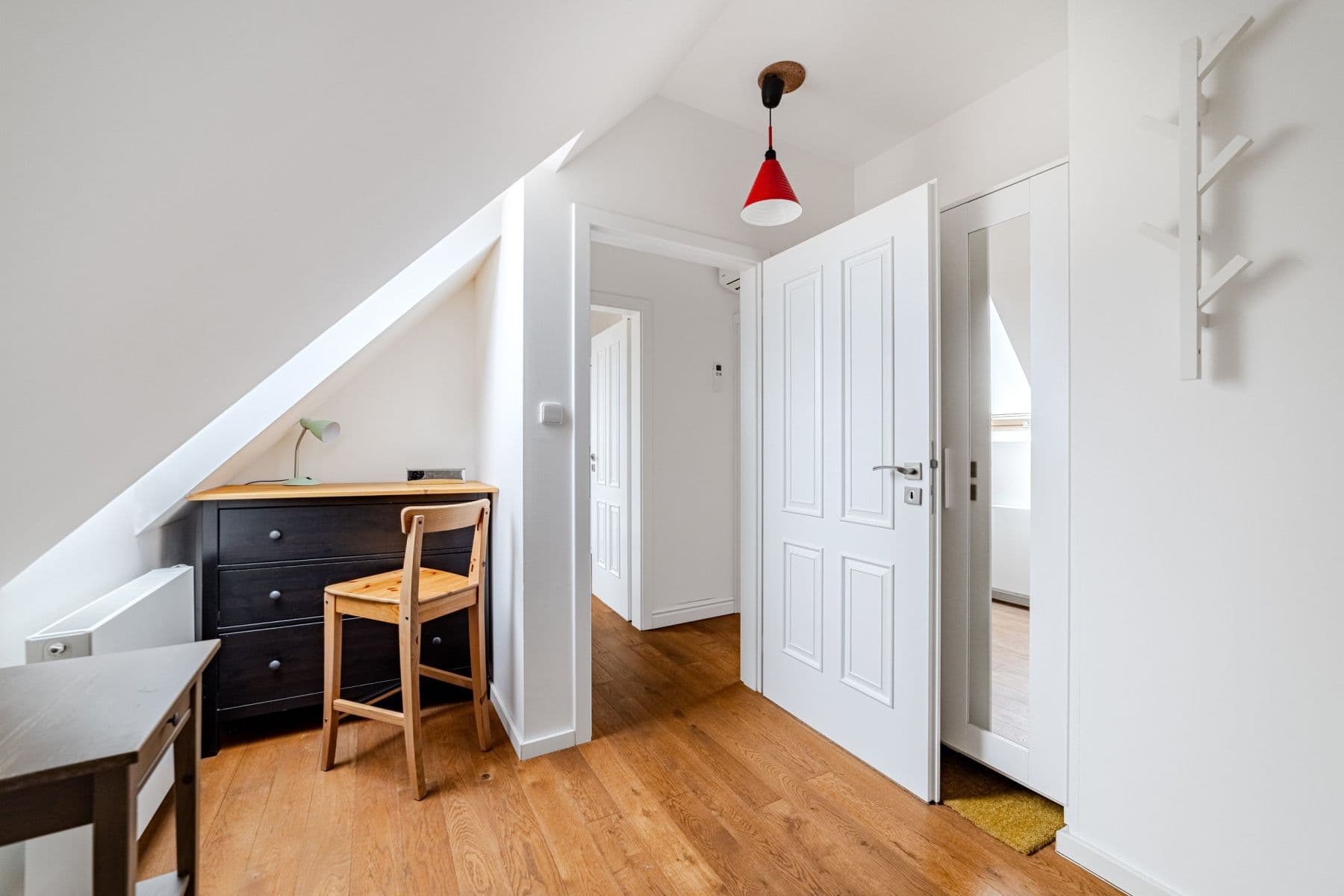 Pronájem bytu  138 m², Ohradní, Praha, Praha