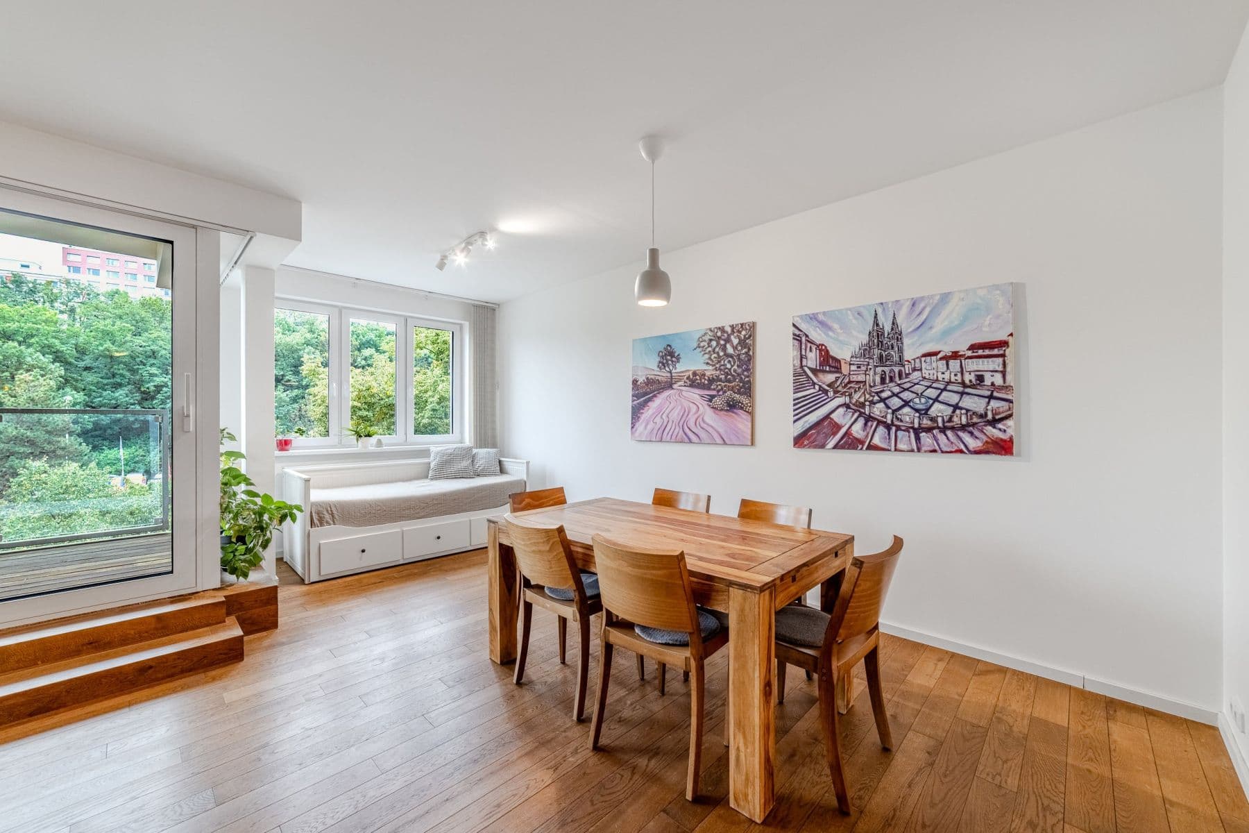 Pronájem bytu  138 m², Ohradní, Praha, Praha