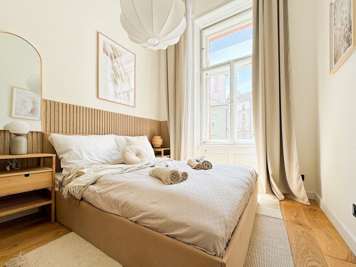 Pronájem bytu  50 m², Křemencova, Praha, Praha