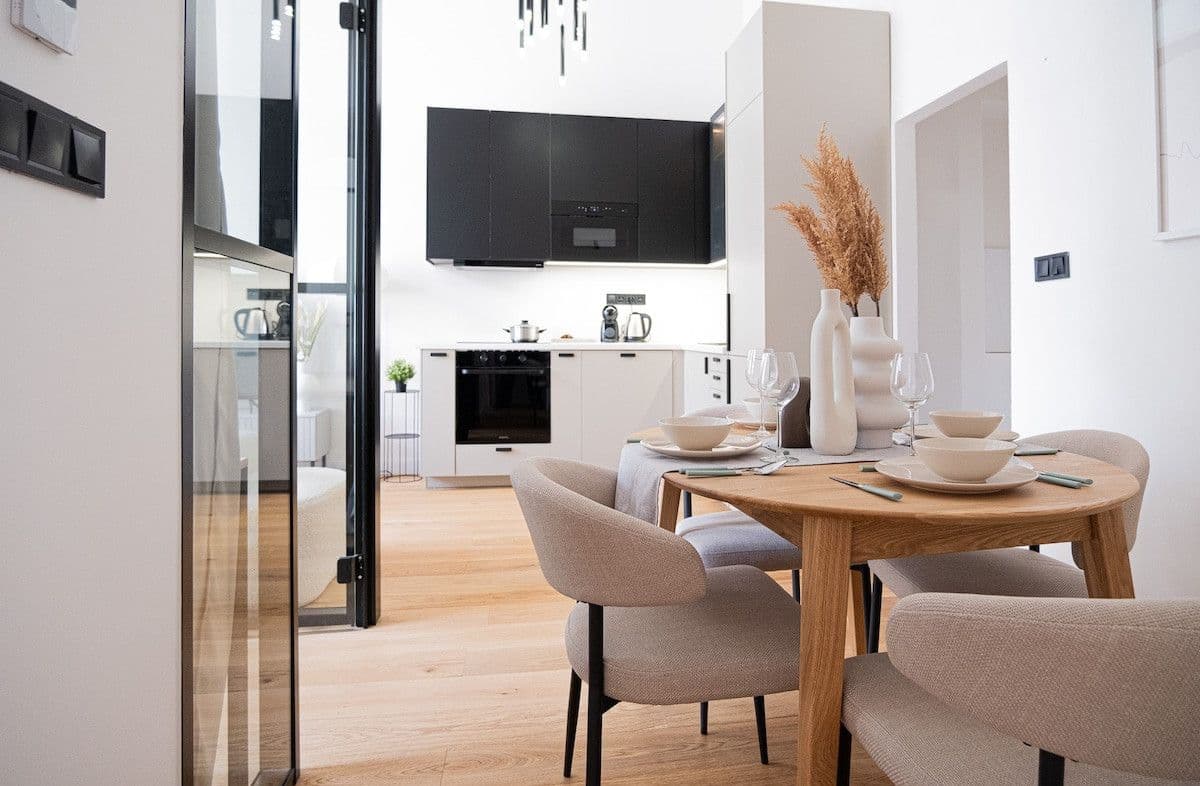 Pronájem bytu  50 m², Křemencova, Praha, Praha