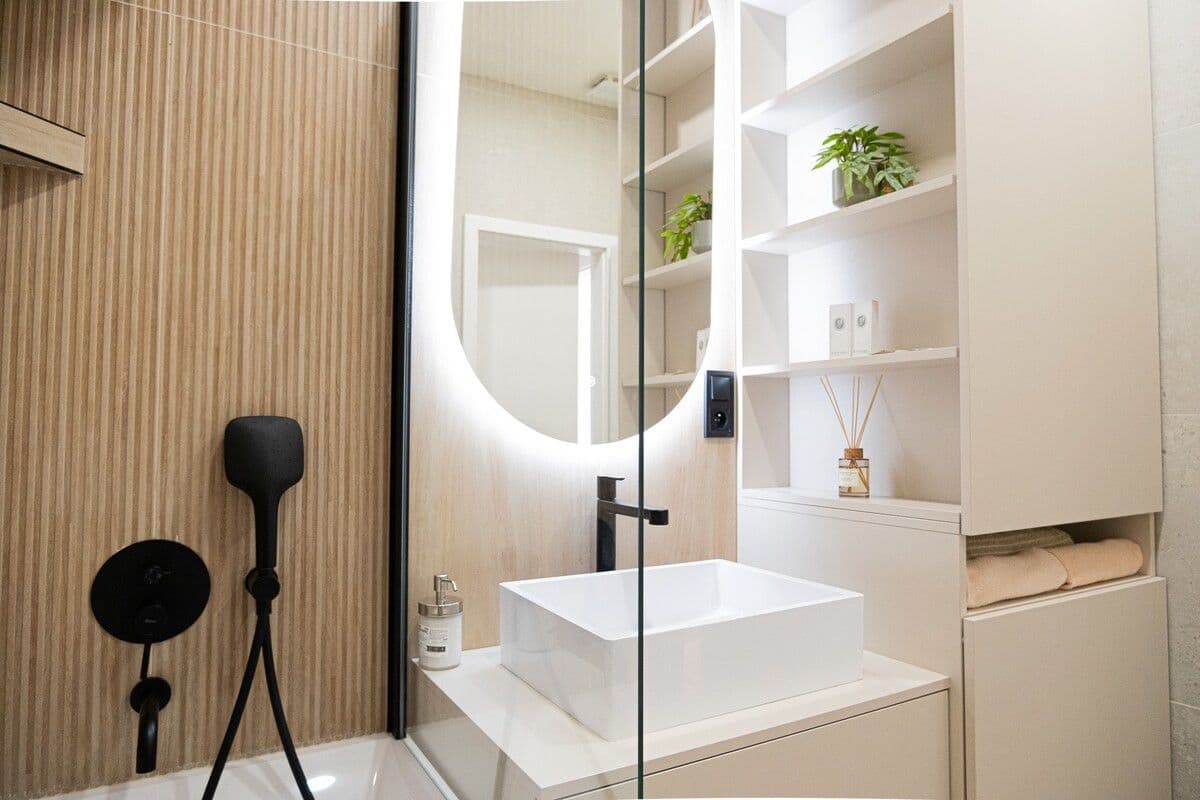 Pronájem bytu  50 m², Křemencova, Praha, Praha