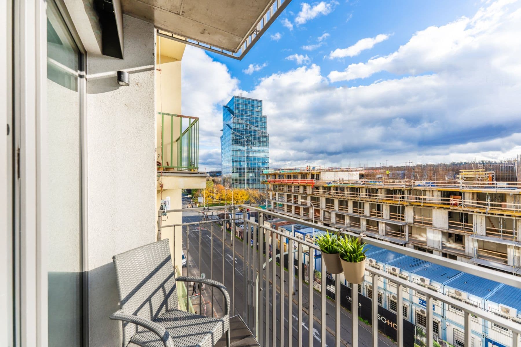 Pronájem bytu  53 m², V Háji, Praha, Praha