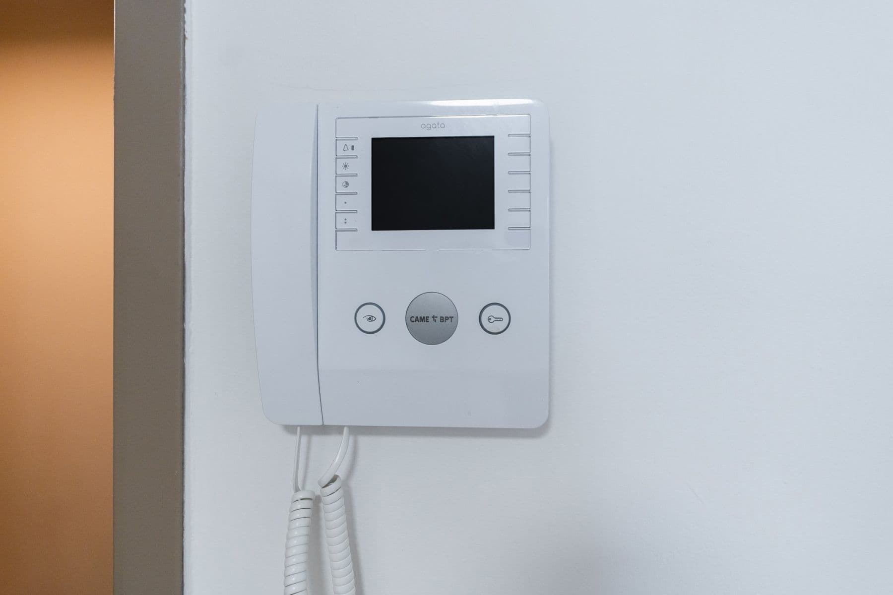 Pronájem bytu  53 m², V Háji, Praha, Praha