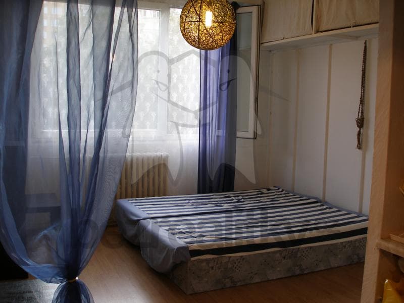 Pronájem bytu 2+kk 35 m², Laudova, Praha, Praha