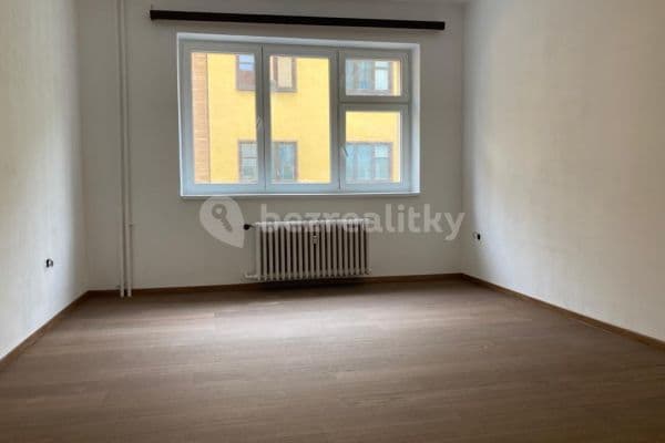 Pronájem bytu 3+1 75 m², Sladkovského, Pardubice