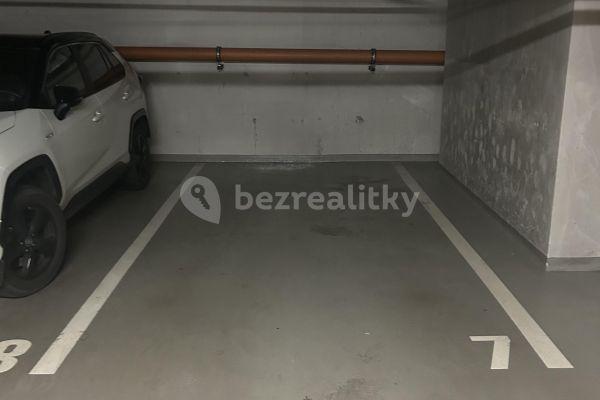 Pronájem garáže 27 m², Petržílkova, Praha