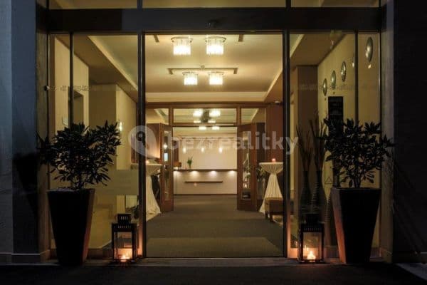 Pronájem bytu  52 m², U Borského parku, Plzeň, Plzeňský kraj
