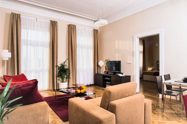 Pronájem bytu  80 m², Karoliny Světlé, Praha
