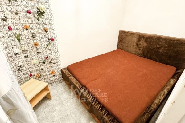 Pronájem bytu  90 m², Stroupežnického, Praha