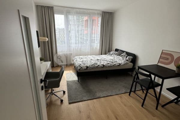 Pronájem bytu 1+kk 24 m², Počernická, Praha
