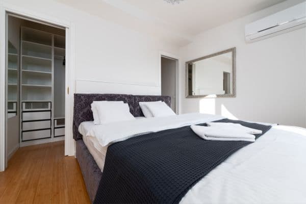 Pronájem bytu  110 m², Záhořanského, Praha